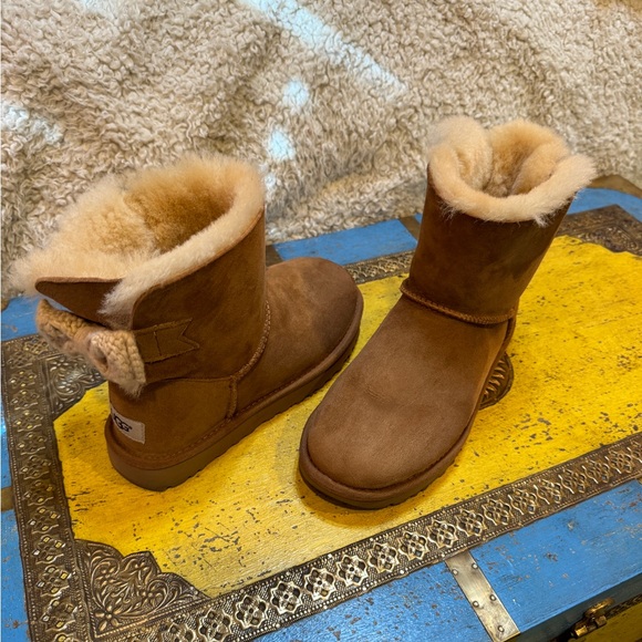 UGG size 6 women’s boot! - Picture 4 of 8